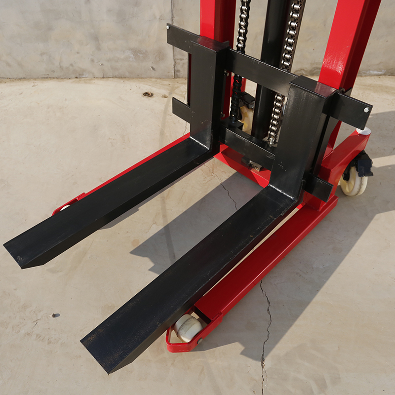 1.6m Capacity Hydraulic Hand Lift Manual Stacker With Adjustable Forks