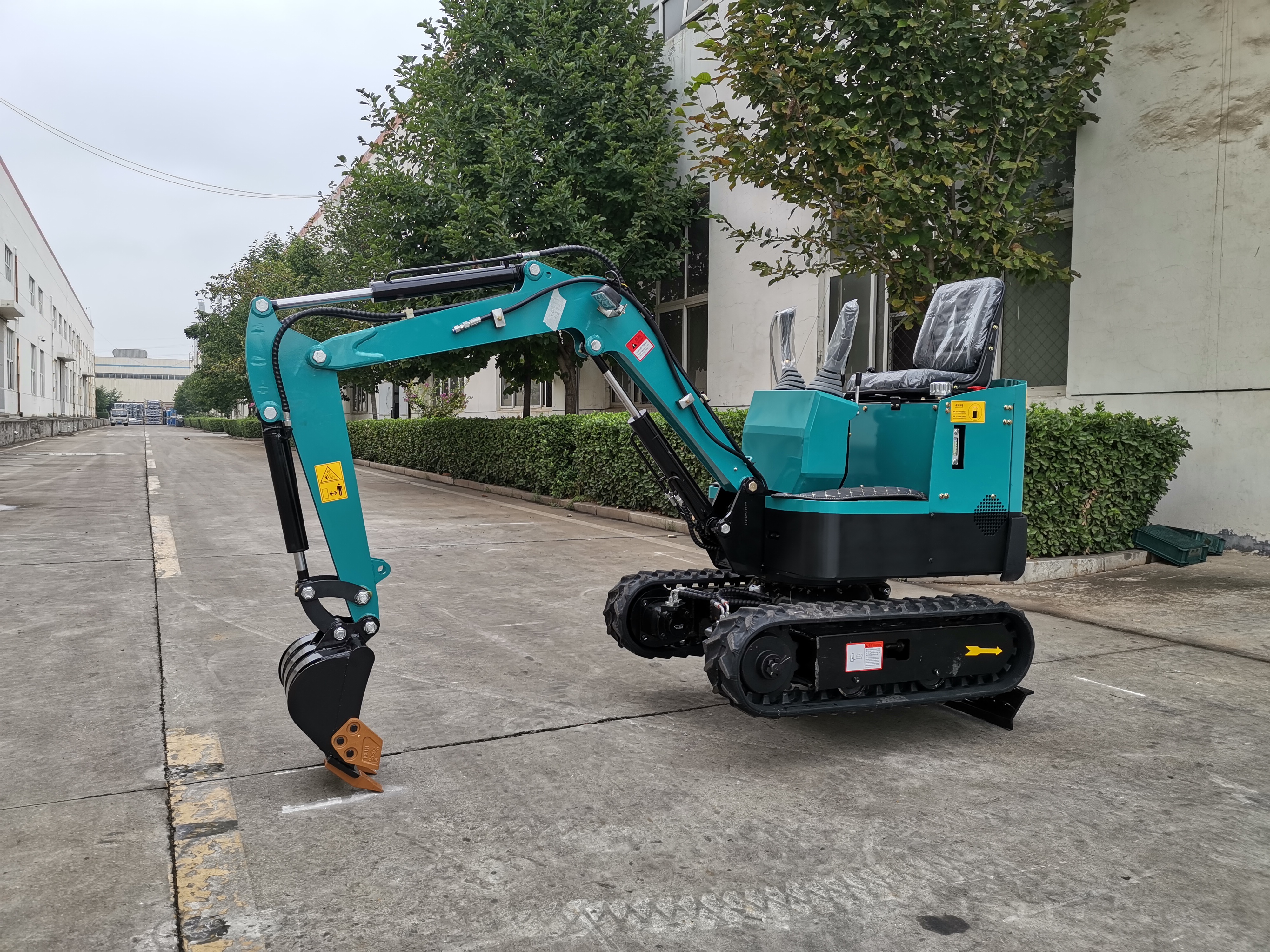 LG10 1.0ton mini crawler excavator small digger machine landscaping use 