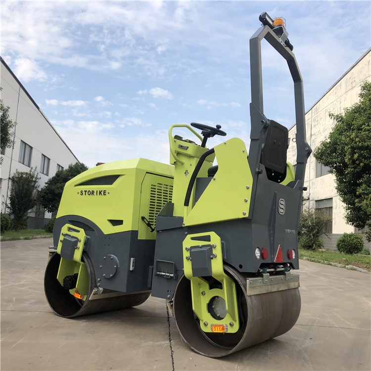 Ride-on hydraulic vibratory double drum road roller 